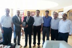 Eğitim-Bir-Sen’den Mardin Valisine ziyaret