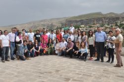 Bilim insanları Hasankeyf’i gezdiler