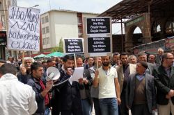 Ağrı Mursi ve arkadaşlarına verilen cezasını kınandı