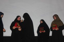 Zeynep-Der’de 6 kız talebe için yıl sonu icazet merasimi