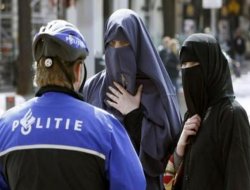 Hollanda amadehîya qedexekirina çarşevê dike