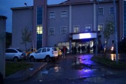 Karlıova'da aile kavgasında bir kişi yaralandı