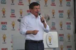Davutoğlu, “Emperyalistler HDP kazansın diye kampanya yürütüyor”