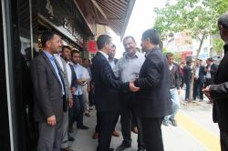 Van esnafı bağımsız aday Mehdi Oğuz’a yoğun ilgi gösterdi