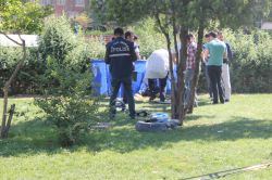 Parkta tabancayla vurulmuş 18 yaşlarındaki bir gencin cesedi bulundu video