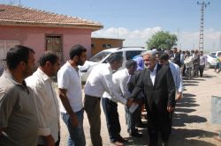 Zekeriya Yapıcıoğlu, “Ağızlarıyla barış diyenler siyasetlerini kan üzerine bina ediyorlar”