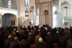 Gaziantep’te Beraat gecesi halk camilere akın etti