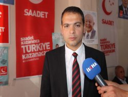 Saadet Partisi Van Milletvekili Adayı 'Batıda eline saz alanlar, doğuda insanları katlediyor'