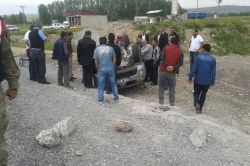 Kamyonet ile otomobil çarpıştı:1 yaralı