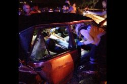 İki otomobil kafa kafaya çarpıştı: 2 yaralı