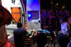 Otomobilin çarptığı kadın ağır yaralandı-foto