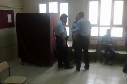 Adana ve Diyarbakır’da ‘evet mührü’ çalındı