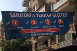 Şanlıurfa’da AK Parti’ye pankartlı mesaj