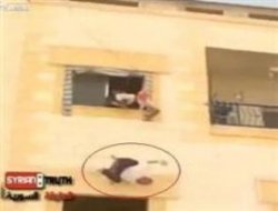 Esad'ın adamını camdan attılar