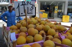 Batman’da kavun piyasada-foto