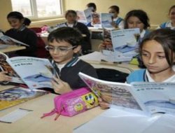 Gramerden öteye geçmeyen kuru İngilizce eğitimine son