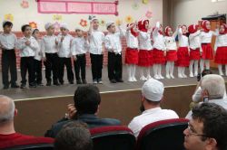 Çocuklar ebeveynlerini mest etti