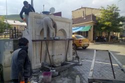 Karlıova’ya yeni çeşmeler ve duraklar yapıldı