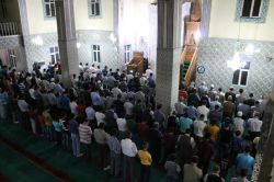 Şırnak’ta ilk teravih coşkusu