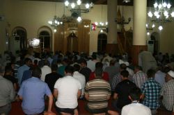 Erganililerde ilk teravihte coşkusu