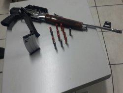 Li Diyarbekirê di ser de girtinên polîsan