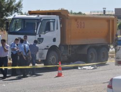 Kamyonun Altında Kalarak Feci Şekilde Can Verdi