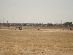 Li sînora Nisêbînê hendek tê kolan