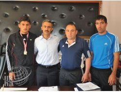 Depremzede Gencin Azmi Altın Madalya Getirdi