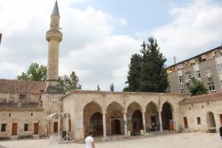 Tarihi Yağ Camii asırlara meydan okuyor-video-foto