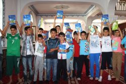 Kur'an ayında Kur'an-ı Kerim gönüllere nakşediliyor