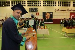 Çukurova Üniversitesinde mezuniyet günü-foto