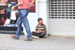 Adana’da “Çocuk Dilenciler” engellenemiyor