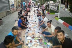 Şırnak’ta esnaf yeryüzü sofrası adıyla iftar verdi