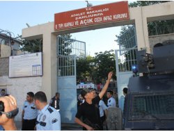 Cezaevlerinde 126 Bin 54 Kişi Var, Doluluk Yüzde Yüz