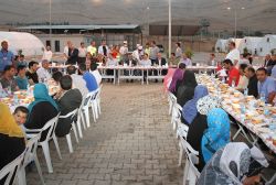 Çadır kentte iftar