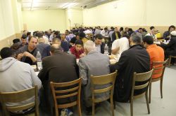 Basel'de 15 ayrı milletten insan, her gün birlikte iftar ediyor