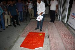 Mersin’de Çin protesto edildi