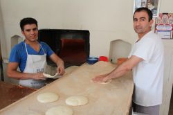 Fırıncılar Ramazan’ın kavurucu sıcağında oruç tutuyorlar