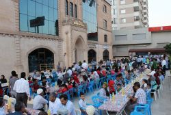 Mülteciler iftarda buluştu