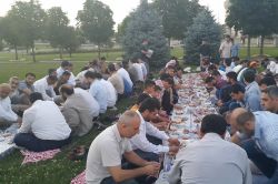 İlke-Der üye ve gönüllüleri iftarda bir araya geldi