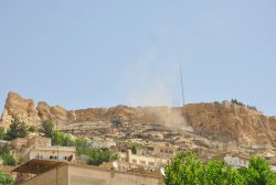 Mardin Kalesi’nin etrafındaki ağaçların yakılmasına tepki