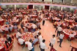 Batman Valiliği STK ve muhtaçlara iftar yemeği verdi