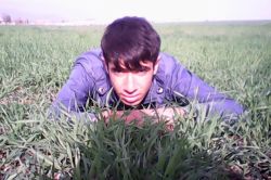 Serinlemek için girdiği çayda boğuldu