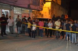 Camiye bırakılan şüpheli paket paniğe neden oldu