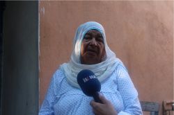 Hırsız yaşlı kadını darp etti