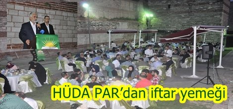HÜDA PAR’dan iftar yemeği-foto