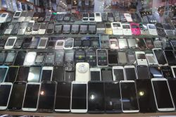 Bayram öncesi cep telefonu satışları arttı