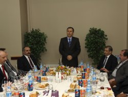 Ağrı'da Vergi Rekortmenleri Ödüllendirildi