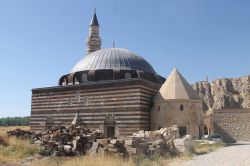 Van’ın tarihi camilerinde restorasyon çalışması