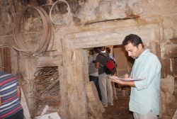 Satılık kilisede inceleme